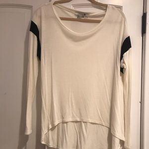 White long sleeve tee